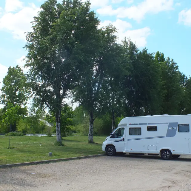 Aire de camping-cars de Donzac_Donzac