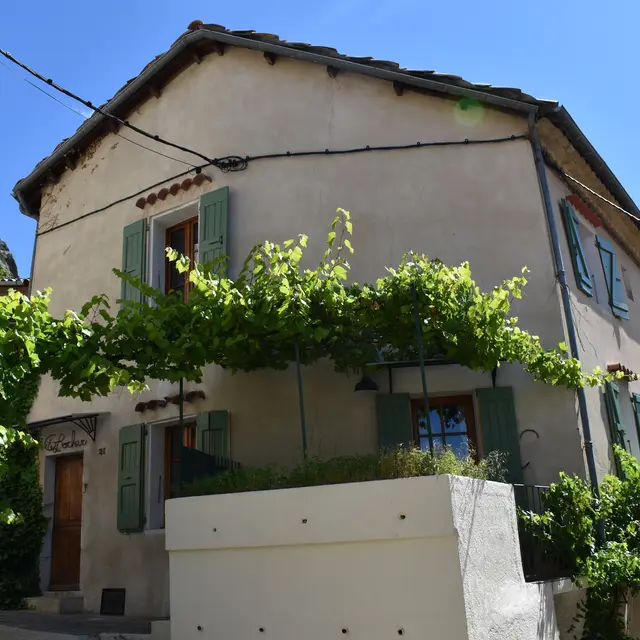 Gîte du Rocher à Serres