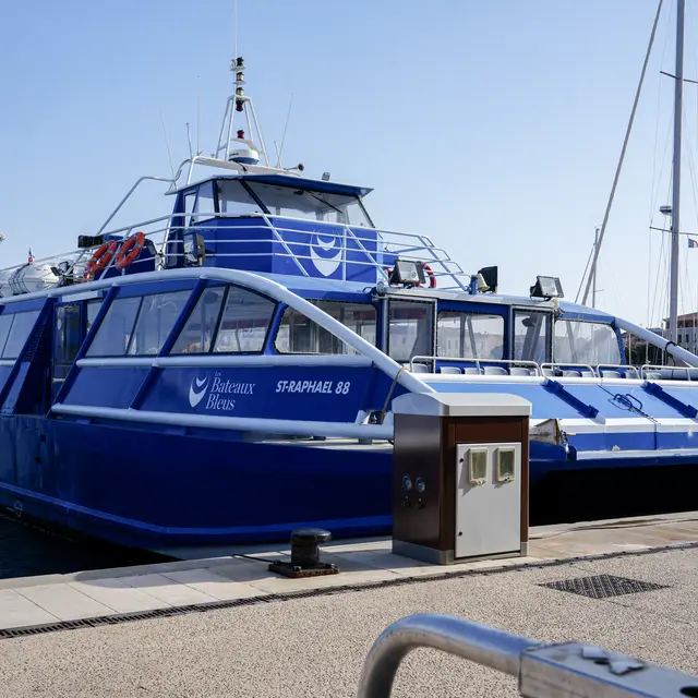 Les Bateaux bleus_Fréjus