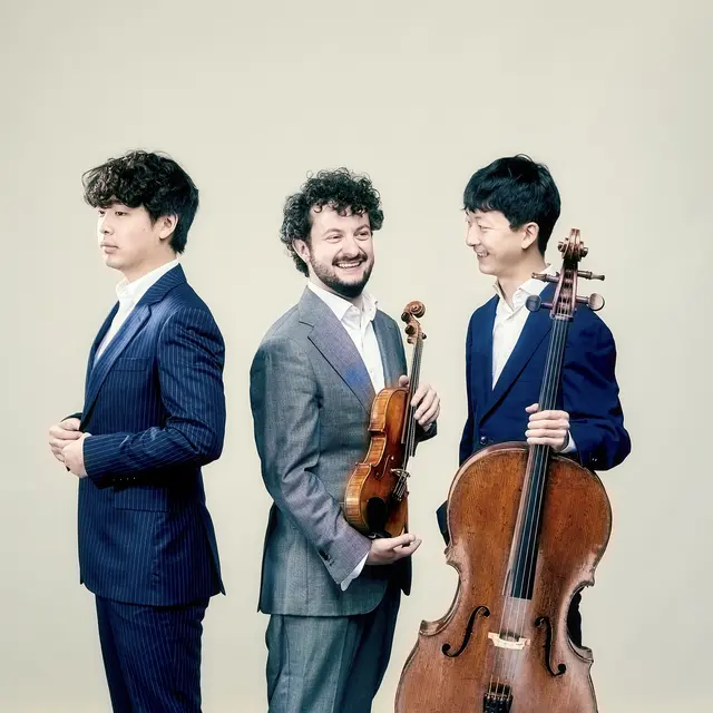 Trio Pantoum