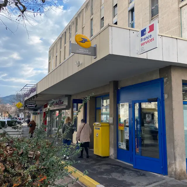 France services - Agence postale communale_Aubagne