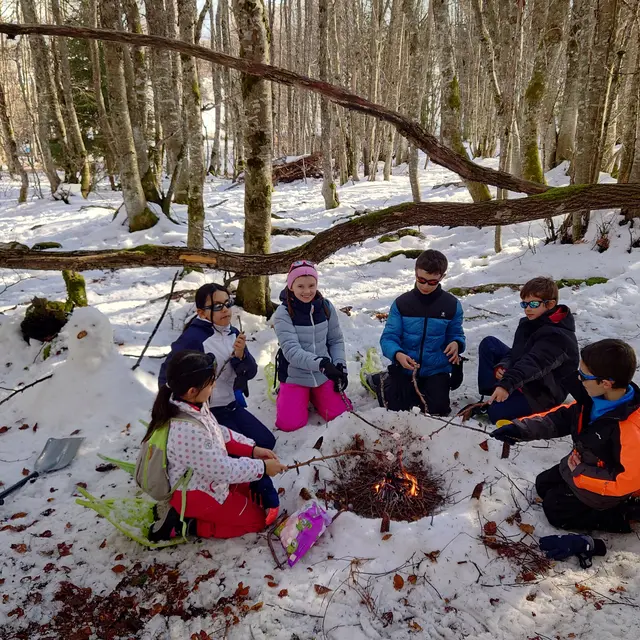 Balade raquettes famille Guimauve sur le feu La Féclaz_La Féclaz