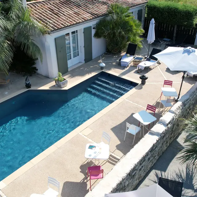 Espace piscine - Vue aérienne