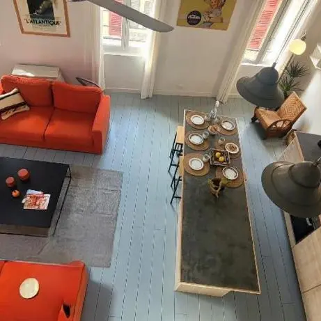 Magnifique LOFT Déco sur le port et à 5mn des plages wifi Clim 85 m2_La Ciotat