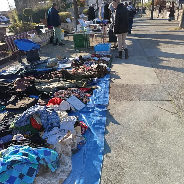Marché aux puces de Rousson_Rousson