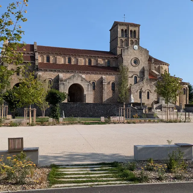 Visite guidée Mémoires d'un village d'antan : Châtel-Montagne et son joyau roman_Châtel-Montagne