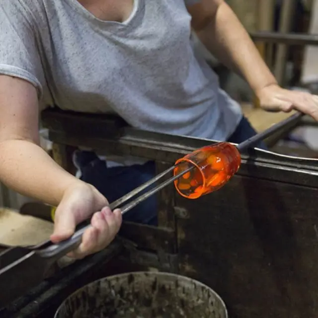 Ce qui est en verre (Souffleurs de verre)