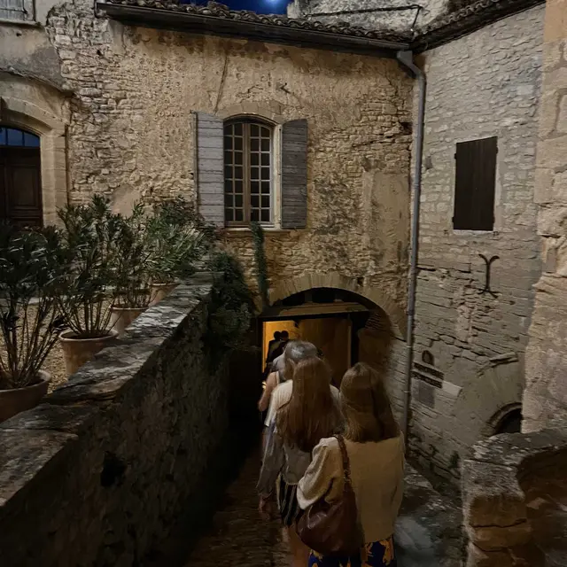 Découverte nocturne de Gordes