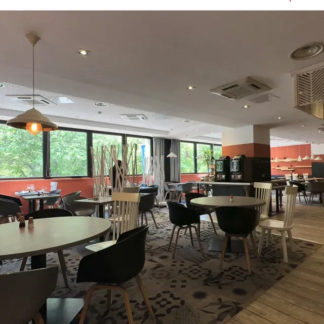 Novotel Café_Marseille