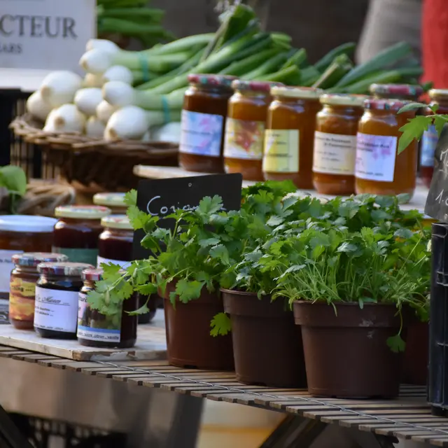 Marché de St Antonin
