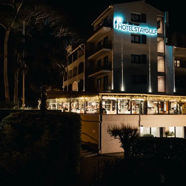 Réveillon festif face à la mer_Fréjus