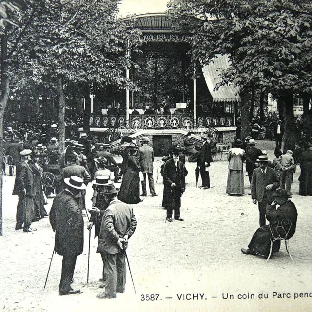 Un coin du parc des Sources pendant la musique