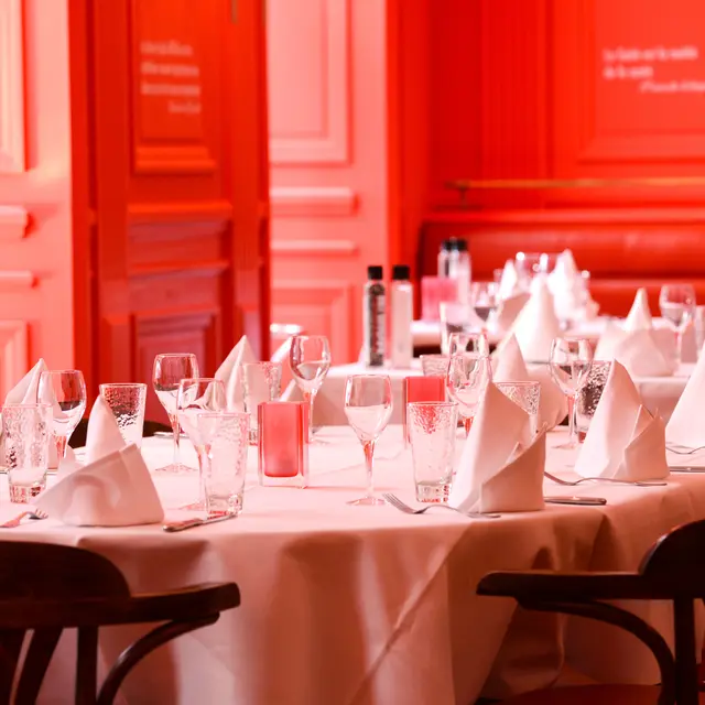 Brasserie Place Bernard