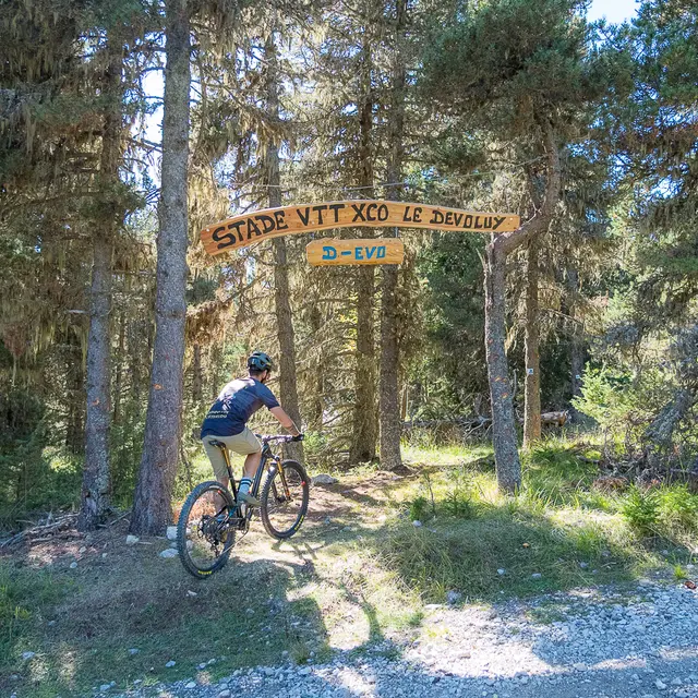 Stade XCO - circuit D-Easy (bleu)_Superdévoluy