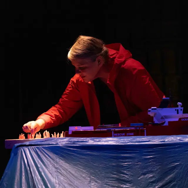 Théâtre - Esquif (À fleur d'eau)_Ollioules