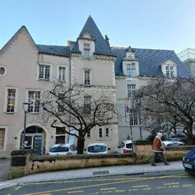 Visite : Les Hôtels de Ville d'Angers_Angers