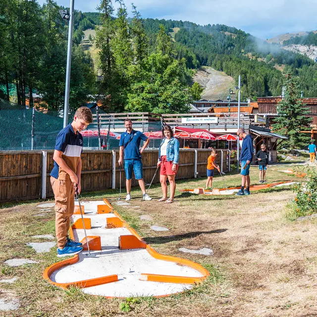 Mini golf de la Patinoire