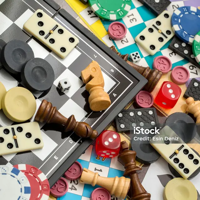 2ème après-midi jeux de société et 1er atelier créatif Eyragues