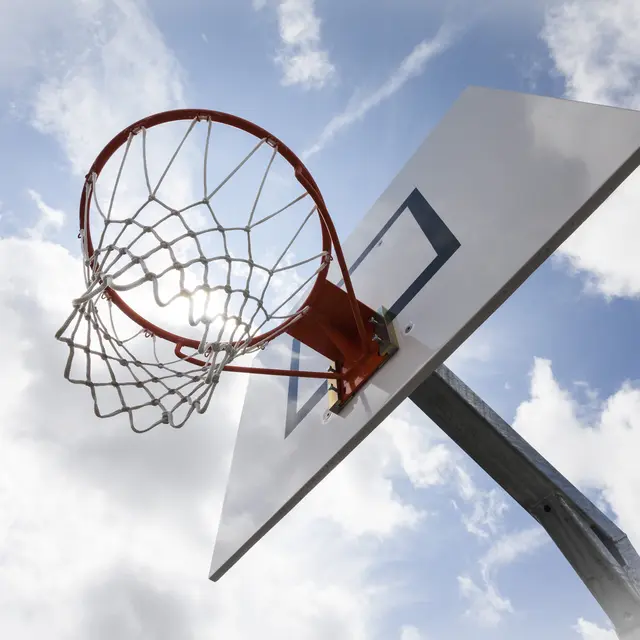 Démonstration de basket 3x3 par des joueurs de l'équipe de France_Superdévoluy