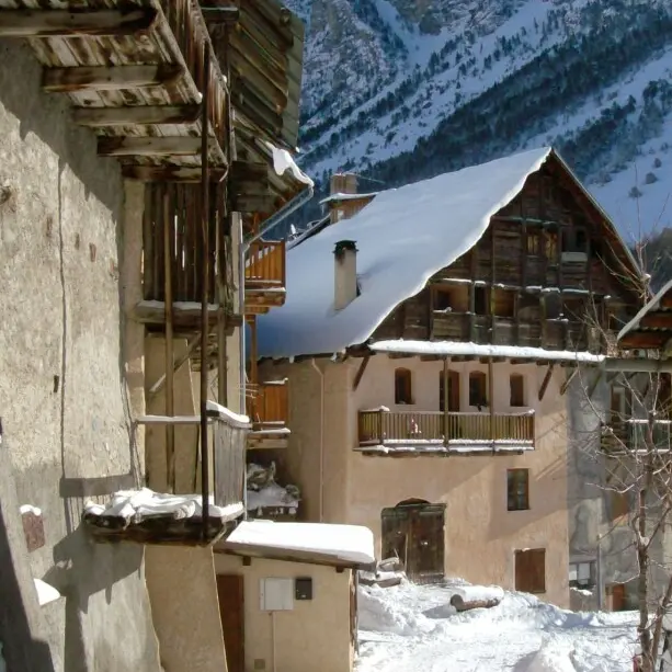 Visite autour de briançon: Aventure hivernale dans le Cervières d'autrefois_Cervières
