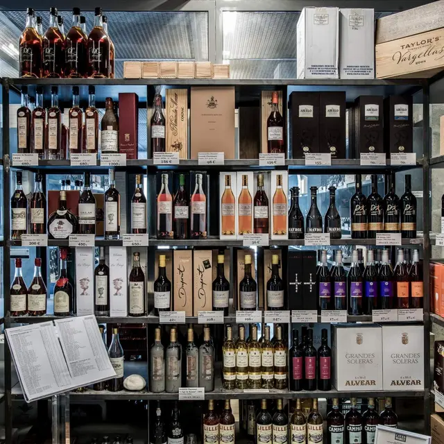 Caves de Marly