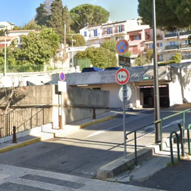 parking Saint-Sauveur
