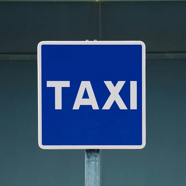 Taxi