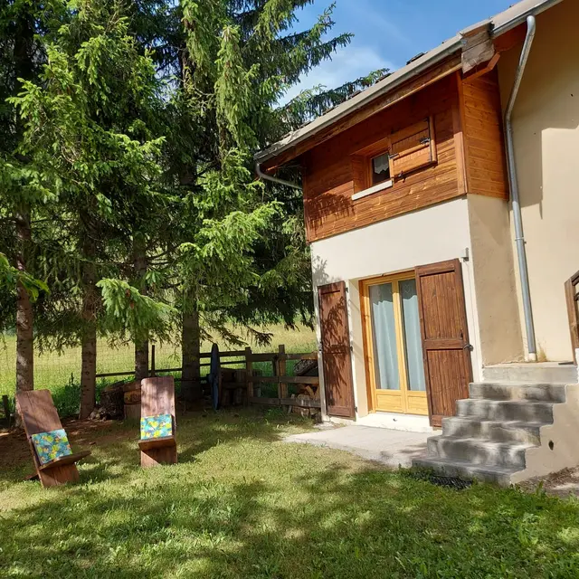 Location  La pepie et son chamois - Monnet Patricia