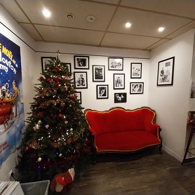 grande braderie d'affiches de cinéma_Laragne-Montéglin