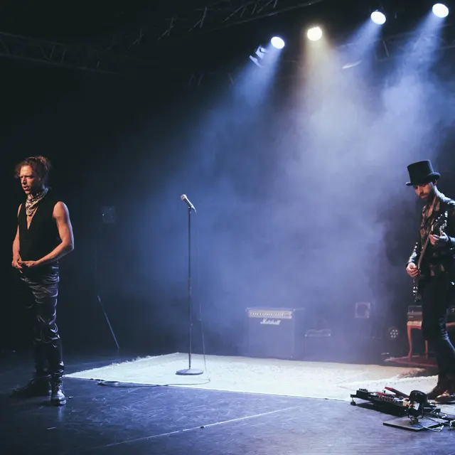 Théâtre et musique punk-rock : Inutile Beauté_Beauregard