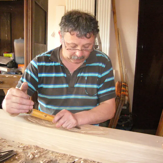 Sculpteur sur bois