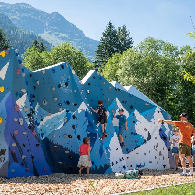 Bloc d'escalade des Loyers_Les Contamines-Montjoie