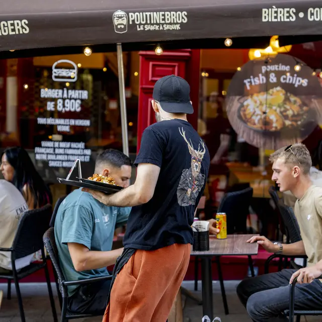 Terrasse Pub Canadien