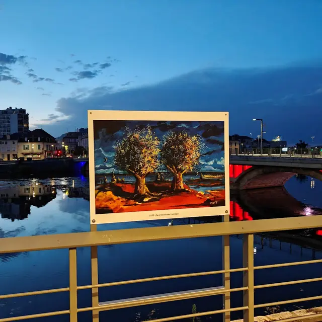Exposition sur les berges du Cher_Montluçon