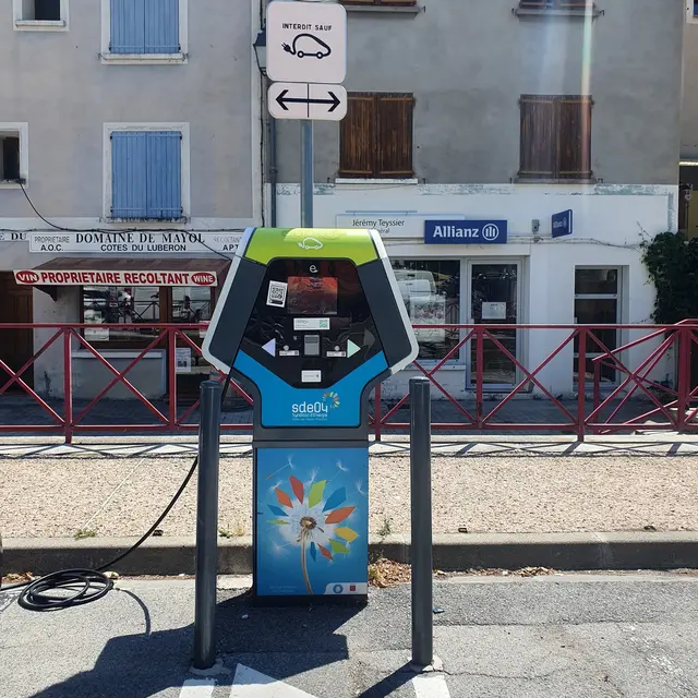 Borne de rechargement