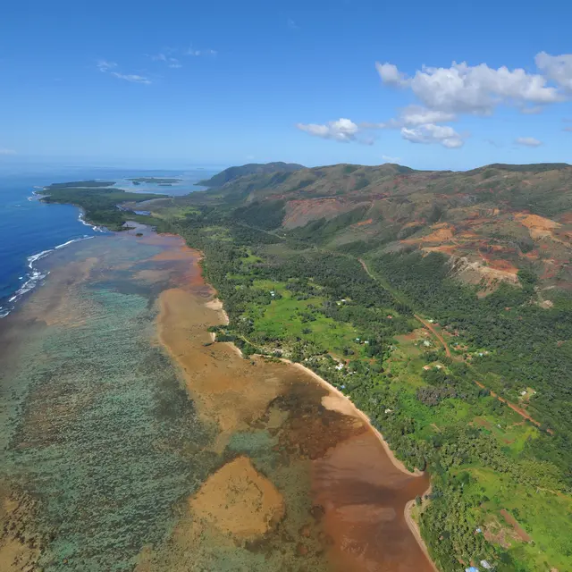 1_Plage du gîte saint-gabriel vue d'helico.jpg