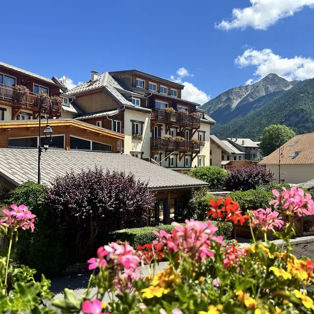 Hôtel-Restaurant Les Autanes