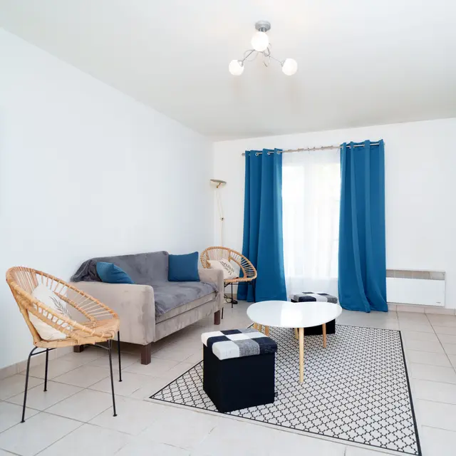 Location Rousseau