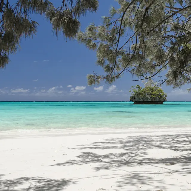 Plage de Luengoni