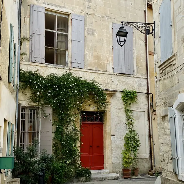 Arles au fil du nom des rues_Arles