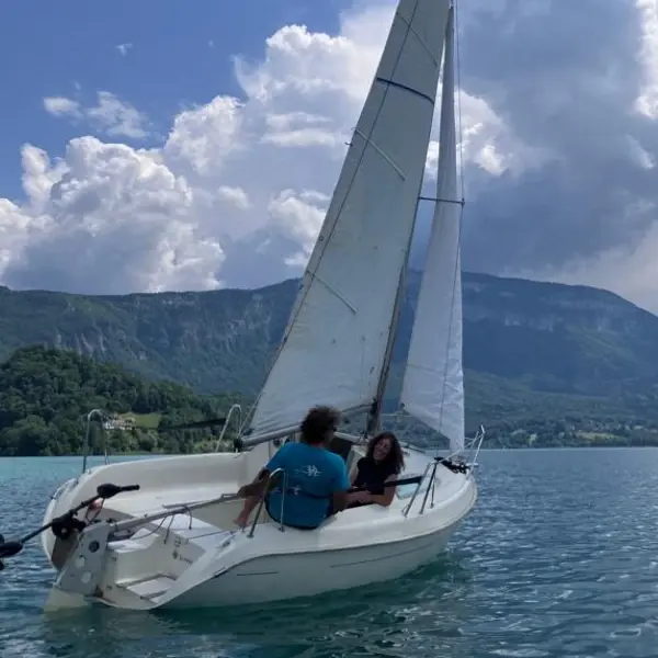 Voilier sur le Lac d'Aiguebelette_Novalaise