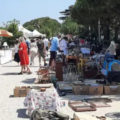 vide grenier
