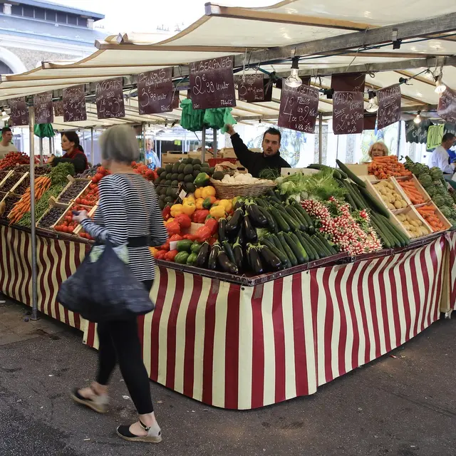 Marché au village_Claveyson