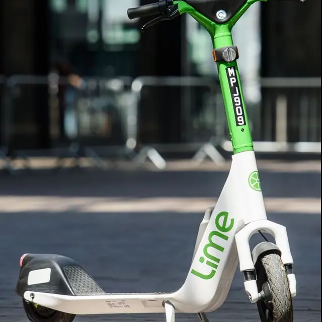LIme trottinettes électriques en libre service