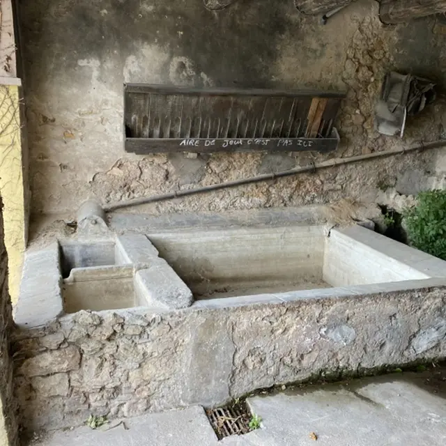 Lavoir du Gros Mur_Bagnols-en-Forêt