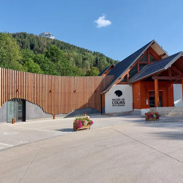 Musée de l'ours des cavernes - Entremont le Vieux
