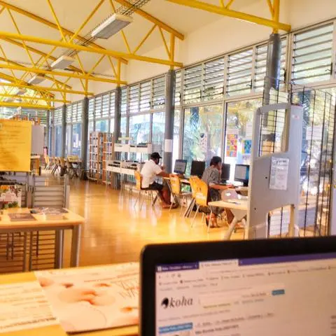 Intérieur médiathèque du Nord