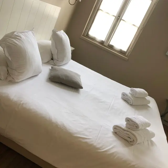 Chambre avec lit double