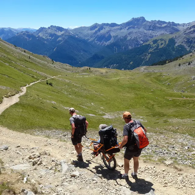 Randonnée guidée en joëlette