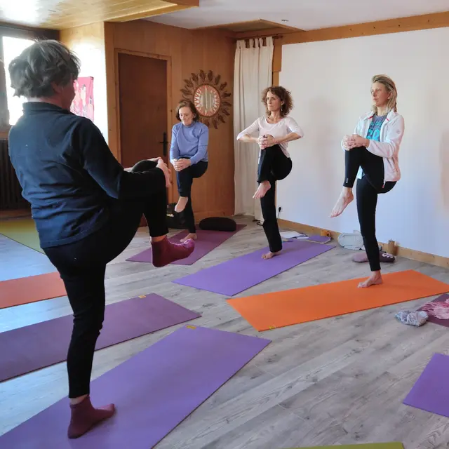 Cours de yoga avec Yoga, chemin de vie